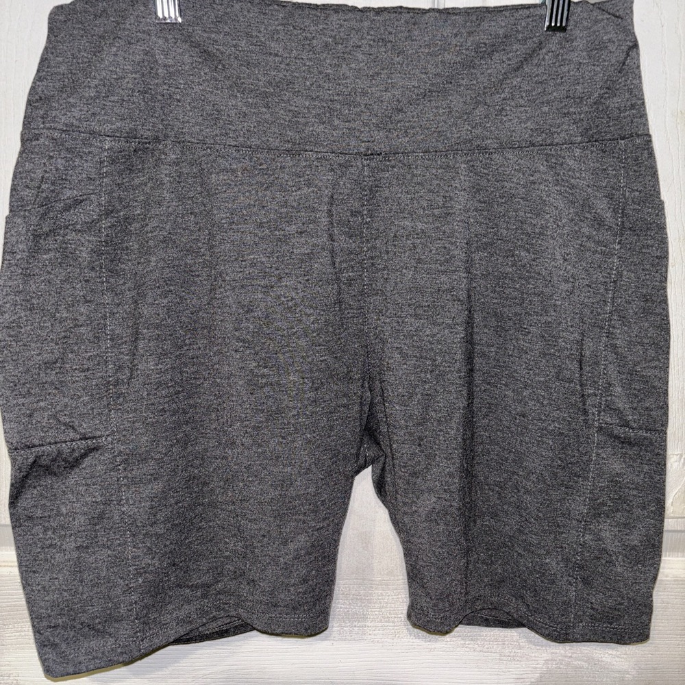 DAISY FUENTES SPORT Gray Exercise/Workout Shorts Size 2X